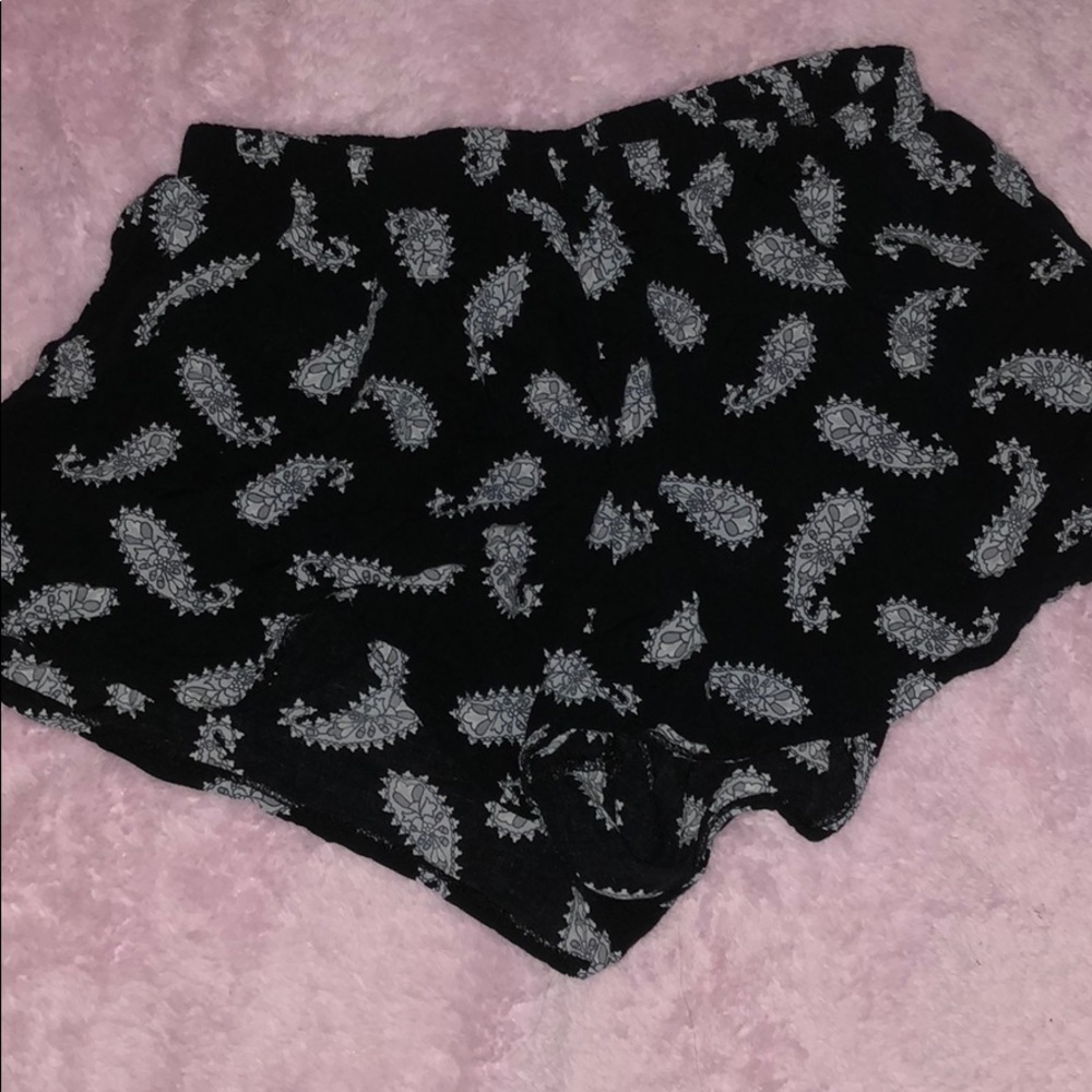 Brandy Melville paisley shorts